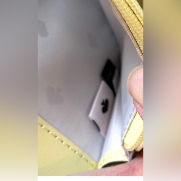 Kate Spade “Staci” Yellow Leather Large Carry All Wristlet Wallet - Picture 9 of 9